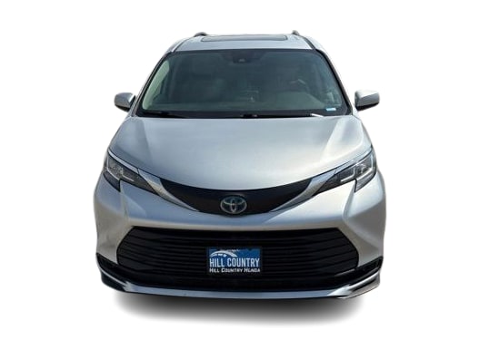 Thumbnail: 2021 Toyota Sienna - 6