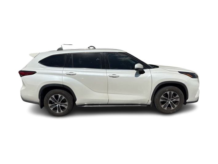 Thumbnail: 2021 Toyota Highlander - 18