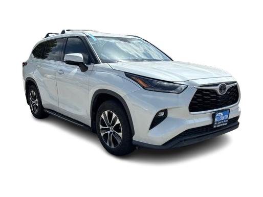 Thumbnail: 2021 Toyota Highlander - 18
