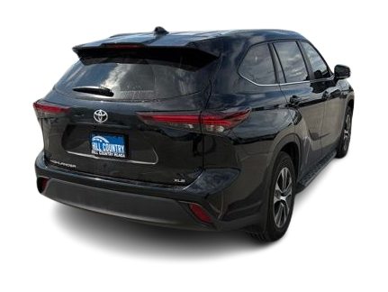 Thumbnail: 2024 Toyota Highlander - 15