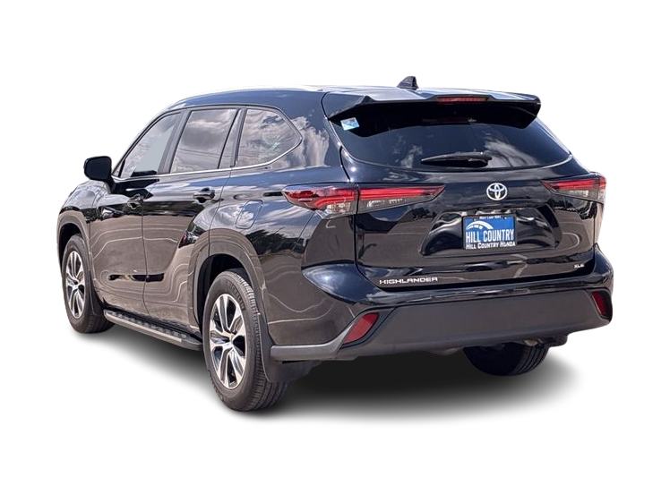 Thumbnail: 2024 Toyota Highlander - 4