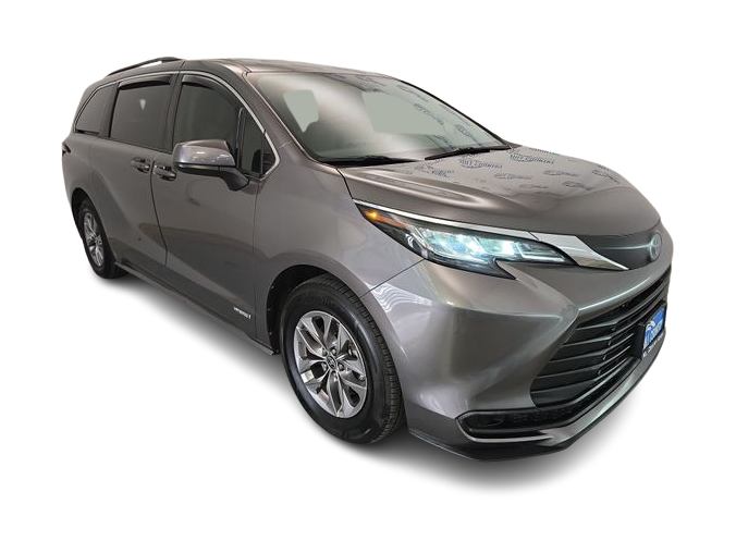 Thumbnail: 2021 Toyota Sienna - 23