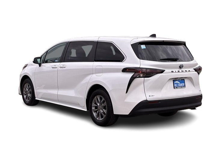 Thumbnail: 2025 Toyota Sienna - 4