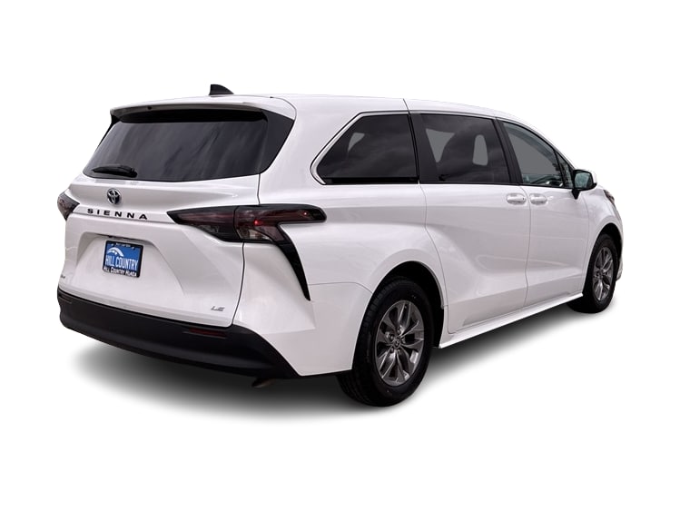 Thumbnail: 2025 Toyota Sienna - 22