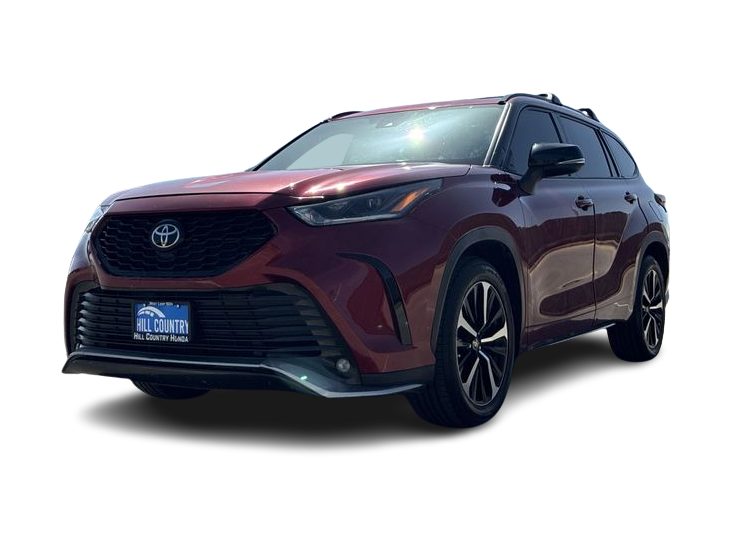 Thumbnail: 2022 Toyota Highlander - 26