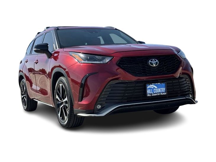 Thumbnail: 2022 Toyota Highlander - 25
