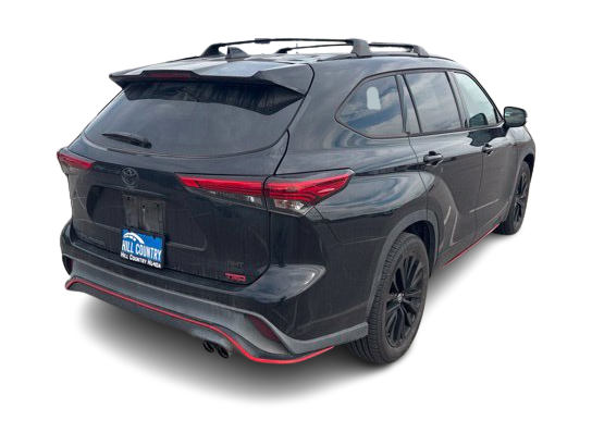 Thumbnail: 2021 Toyota Highlander - 16