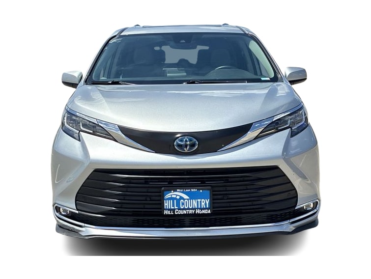 Thumbnail: 2021 Toyota Sienna - 6