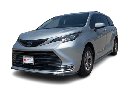 Used 2021 Toyota Sienna XLE with VIN 5TDYRKEC3MS014792 for sale in Casper, WY