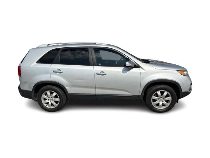 Thumbnail: 2013 Kia Sorento - 17