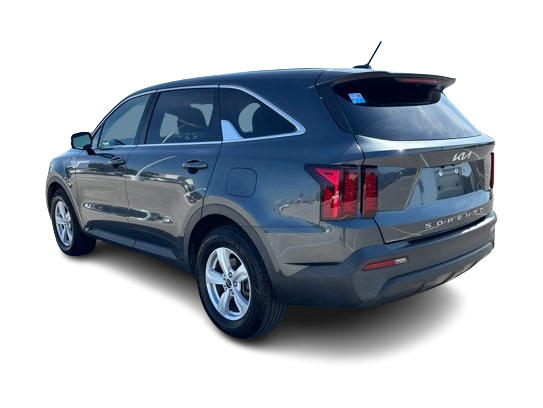 Thumbnail: 2022 Kia Sorento - 4