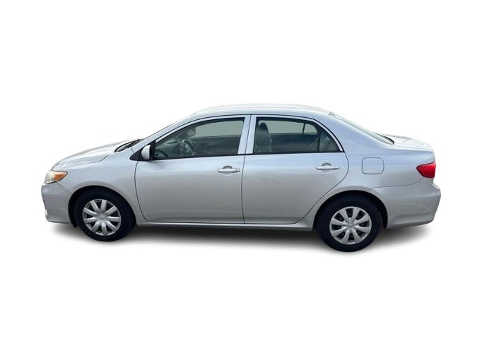 Thumbnail: 2012 Toyota Corolla - 3