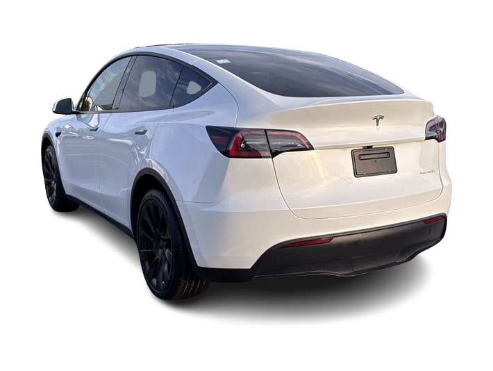 Thumbnail: 2024 Tesla Model Y - 4