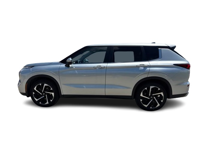 Thumbnail: 2024 Mitsubishi Outlander - 3
