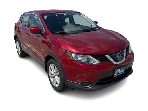 Thumbnail: 2019 Nissan Rogue Sport - 18