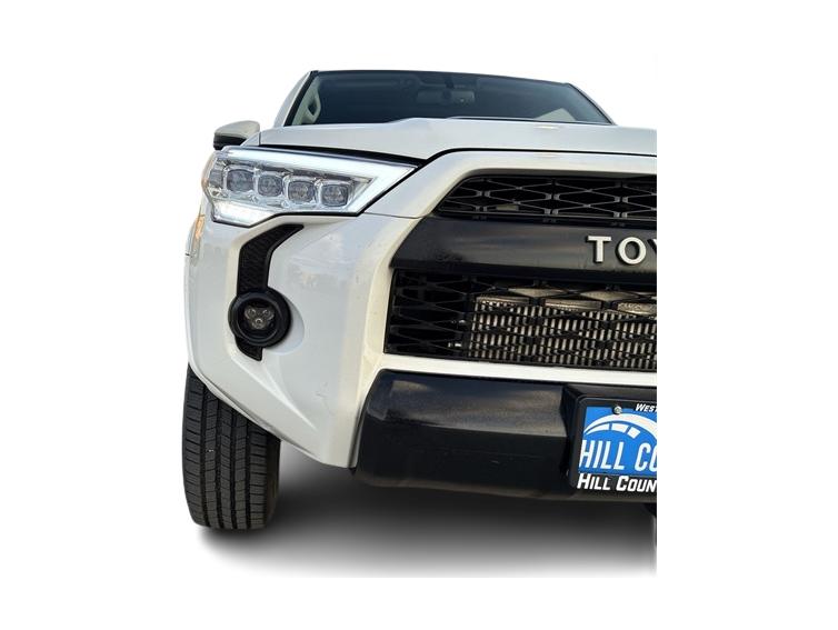 Thumbnail: 2019 Toyota 4Runner - 22