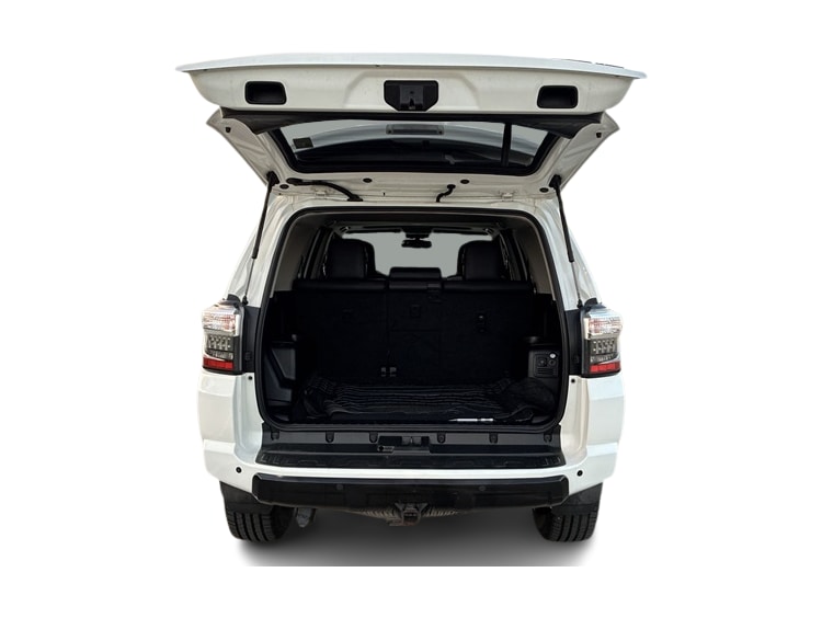 Thumbnail: 2019 Toyota 4Runner - 17