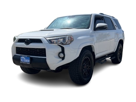 Used 2018 Toyota 4Runner Off-Road Premium with VIN JTEBU5JR5J5582751 for sale in Casper, WY