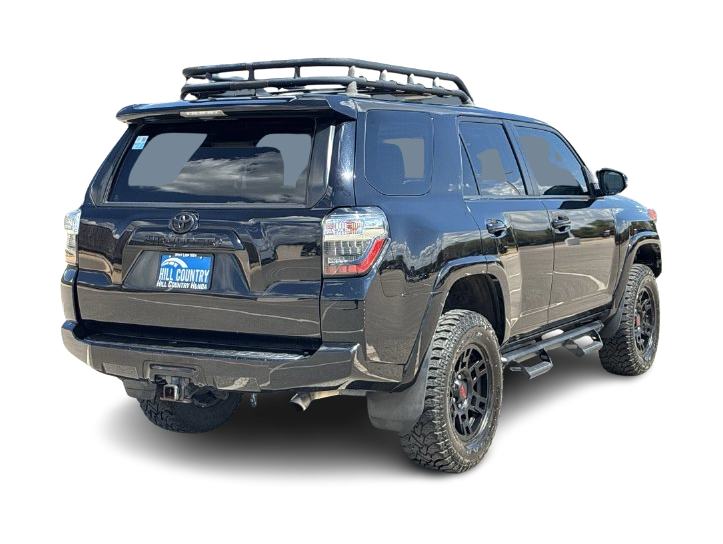 Thumbnail: 2021 Toyota 4Runner - 21