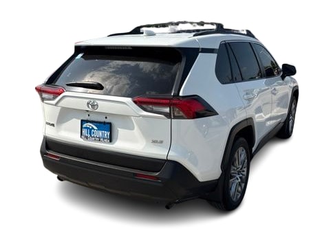 Thumbnail: 2019 Toyota RAV4 - 16