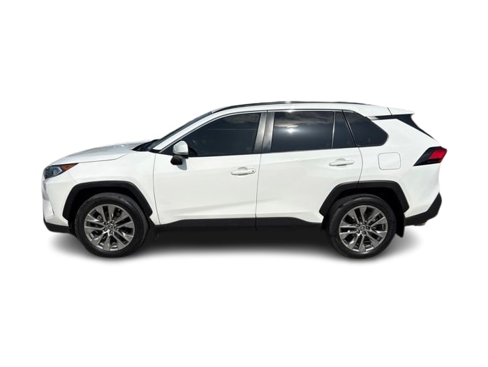 Thumbnail: 2019 Toyota RAV4 - 3