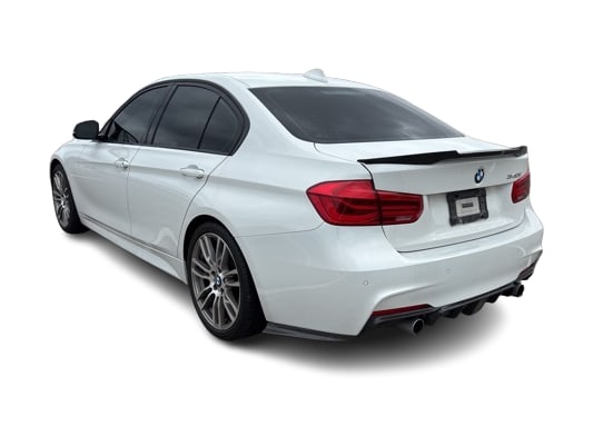 Thumbnail: 2018 BMW 3 Series - 4
