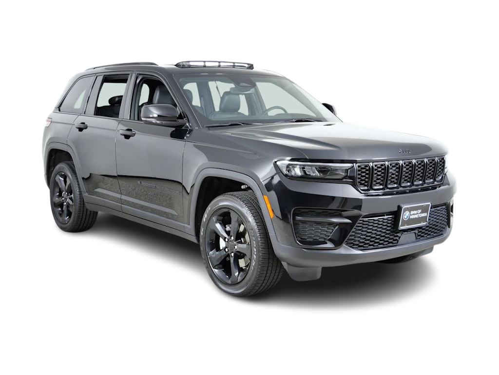 Thumbnail: 2024 Jeep Grand Cherokee - 17