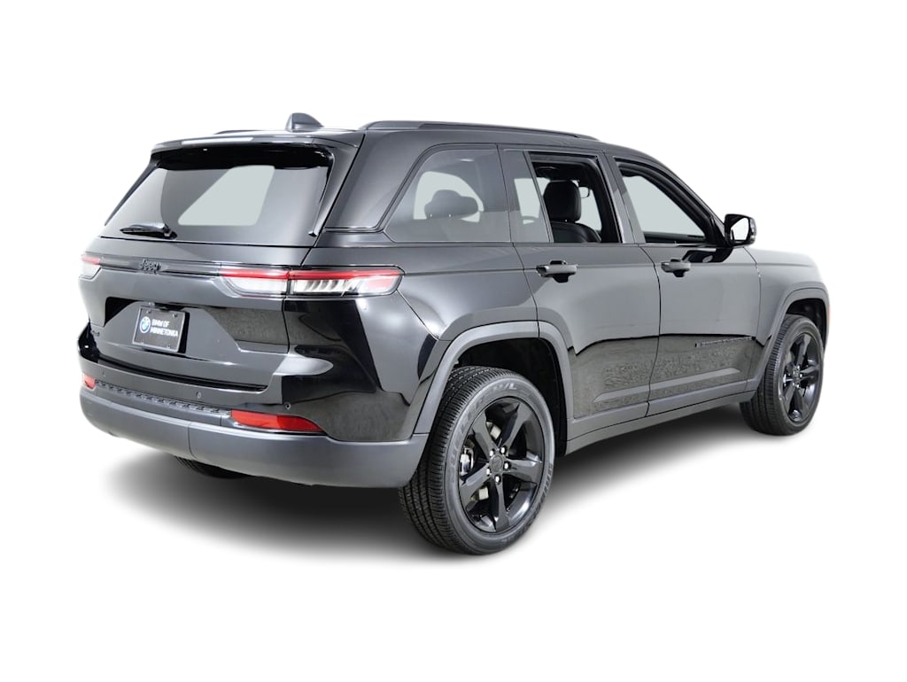 Thumbnail: 2024 Jeep Grand Cherokee - 19