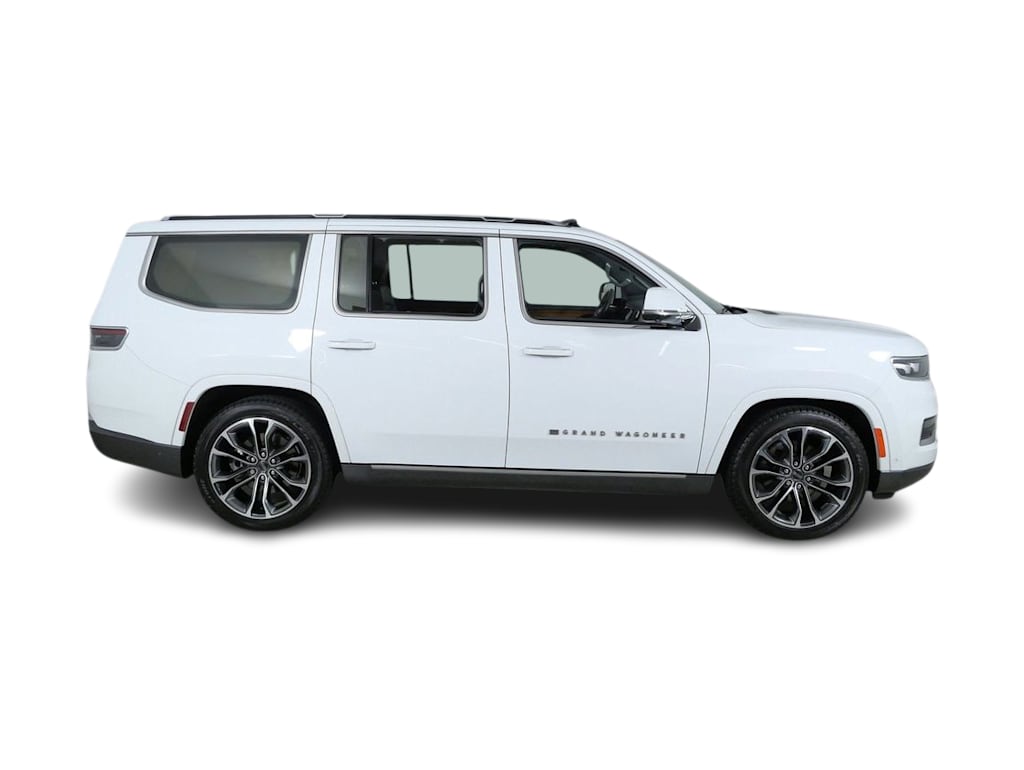 Thumbnail: 2022 Jeep Grand Wagoneer - 19
