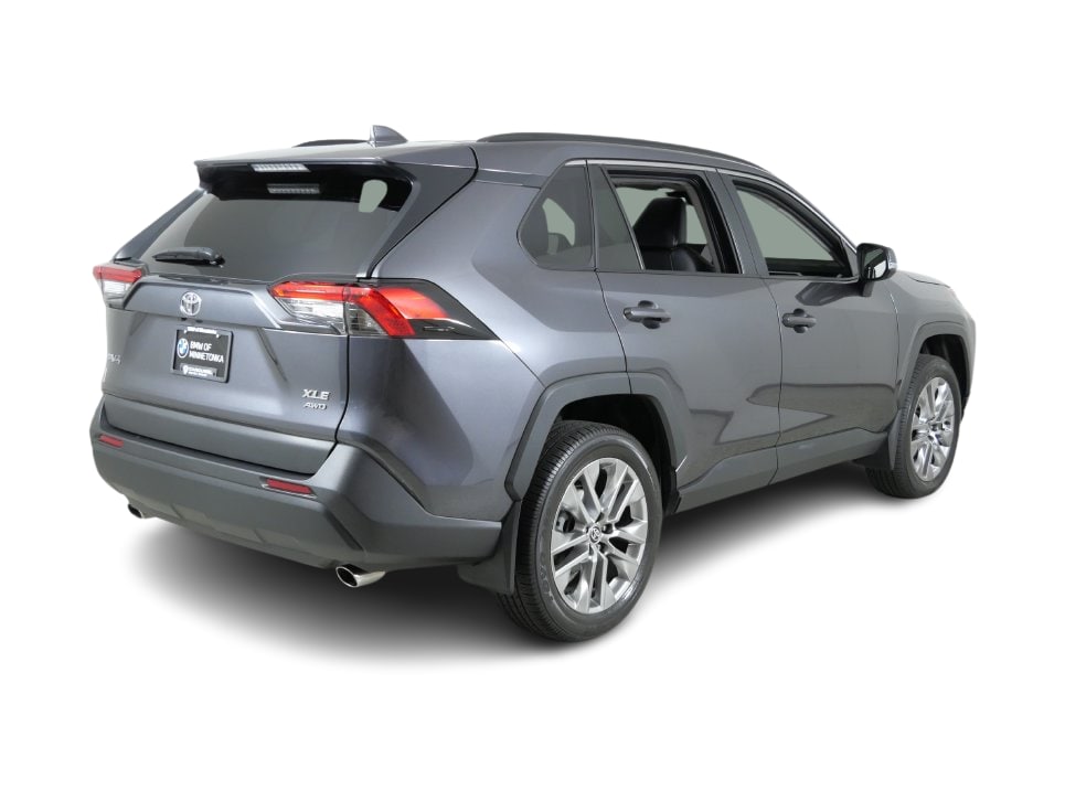 Thumbnail: 2023 Toyota RAV4 - 21