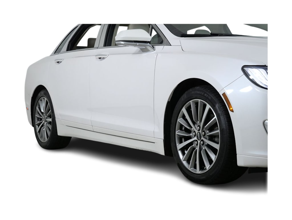 Thumbnail: 2017 Lincoln MKZ - 16