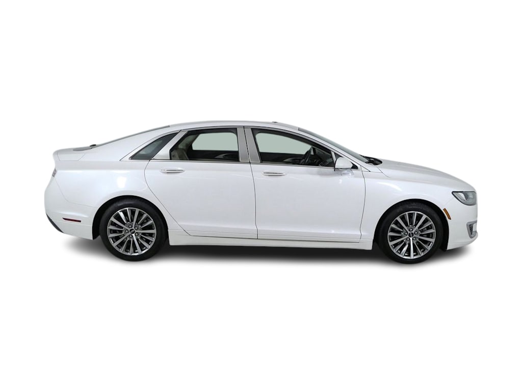 Thumbnail: 2017 Lincoln MKZ - 18