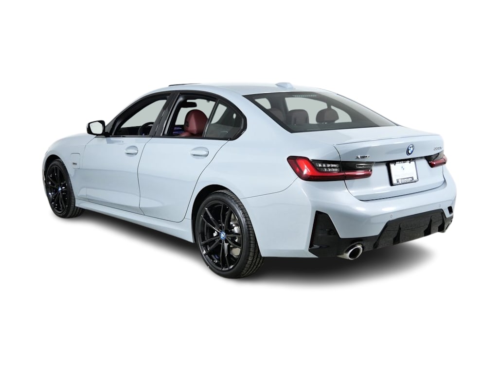 Thumbnail: 2023 BMW 3 Series - 4