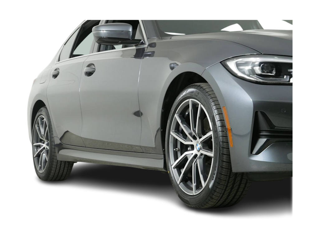 2022 BMW 3 Series 330xi 18