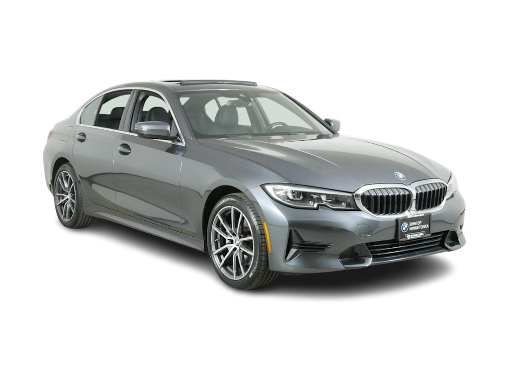 2022 BMW 3 Series 330xi 17