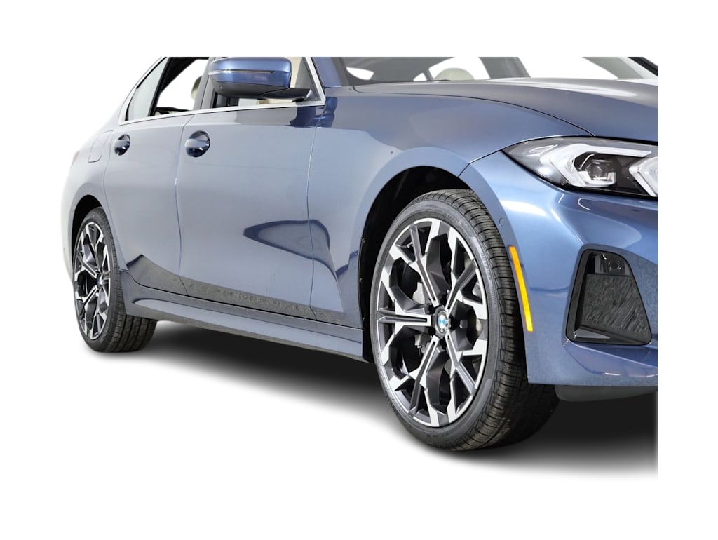Thumbnail: 2026 BMW 3 Series - 19