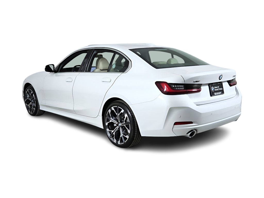 Thumbnail: 2026 BMW 3 Series - 4