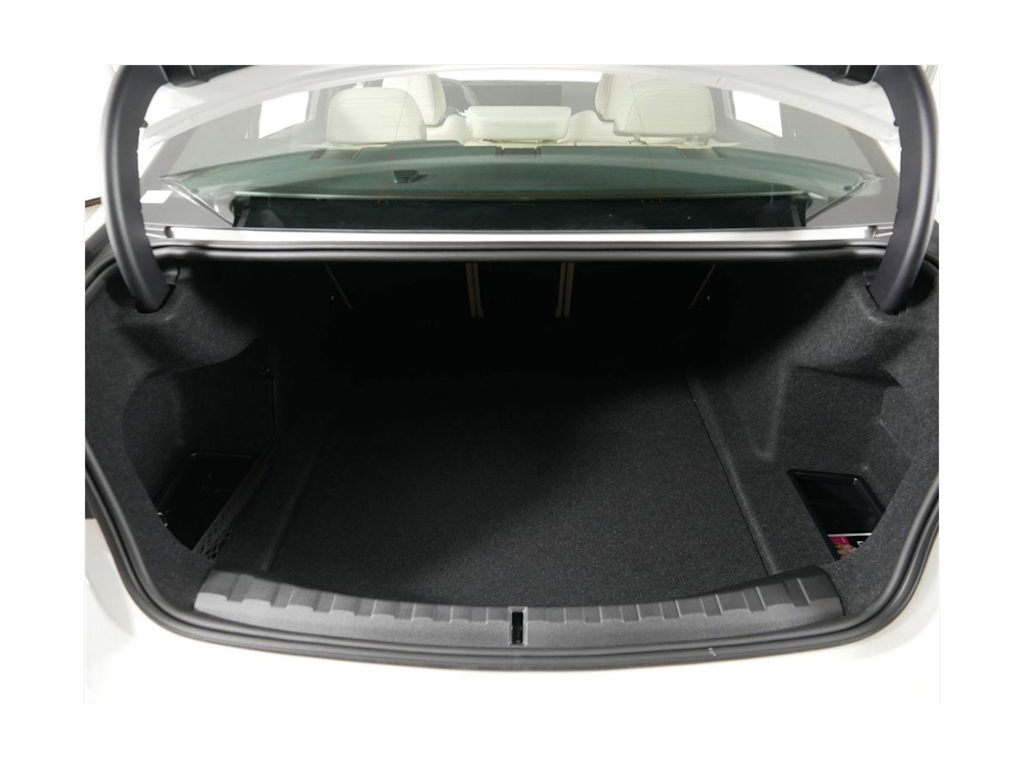 Thumbnail: 2025 BMW 3 Series - 15