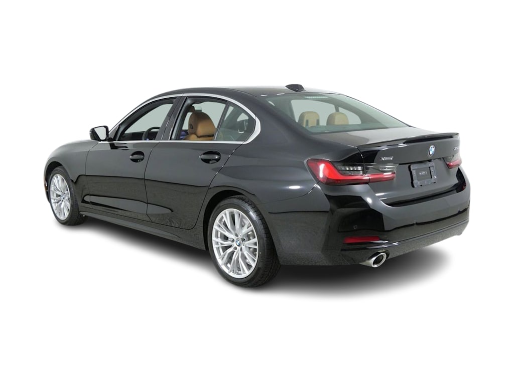 Thumbnail: 2024 BMW 3 Series - 4