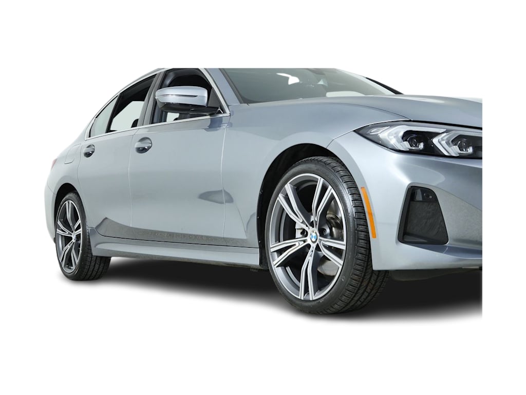 Thumbnail: 2024 BMW 3 Series - 21