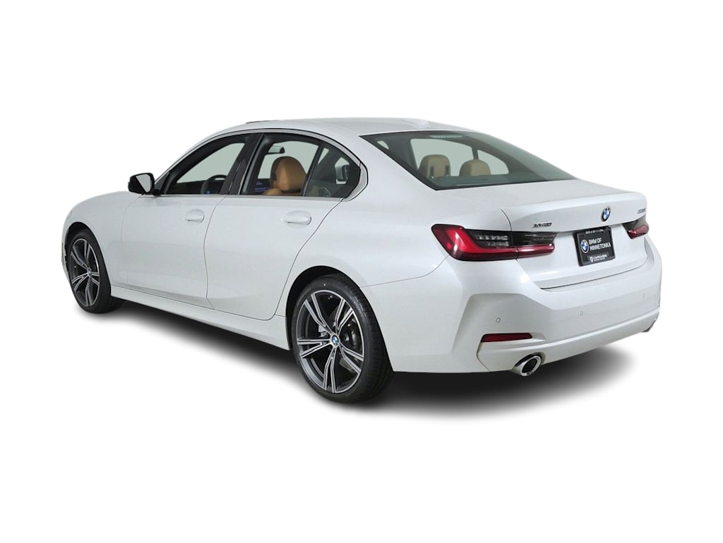 Thumbnail: 2024 BMW 3 Series - 4