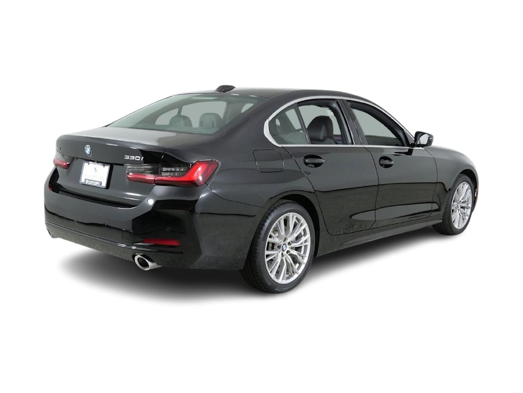 Thumbnail: 2024 BMW 3 Series - 23