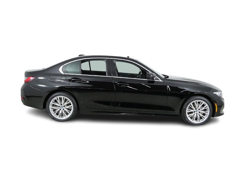 Thumbnail: 2024 BMW 3 Series - 22