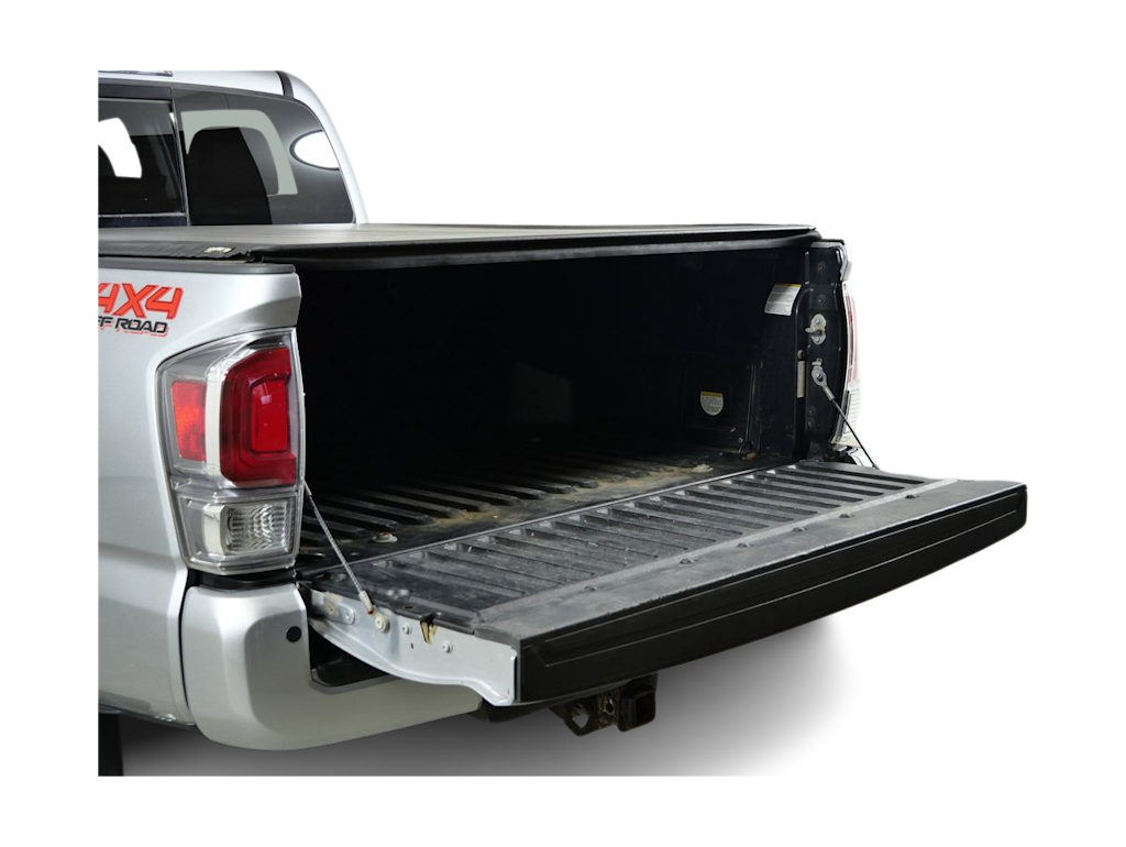 Thumbnail: 2022 Toyota Tacoma - 15