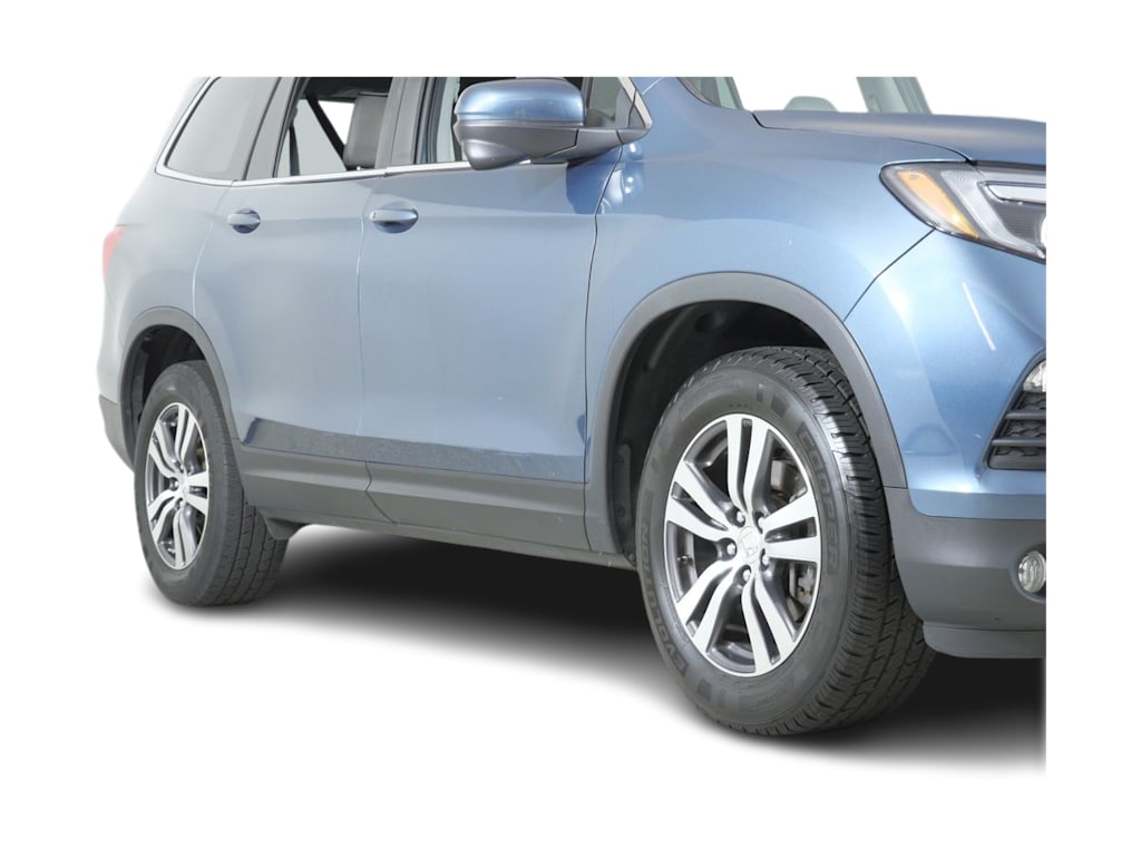 Thumbnail: 2018 Honda Pilot - 3
