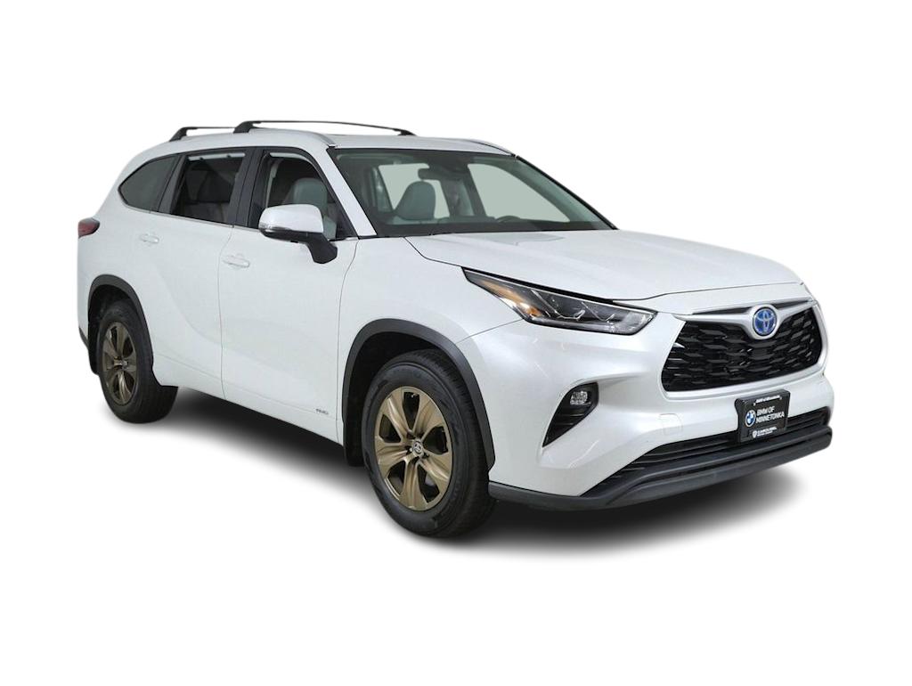 Thumbnail: 2023 Toyota Highlander - 18