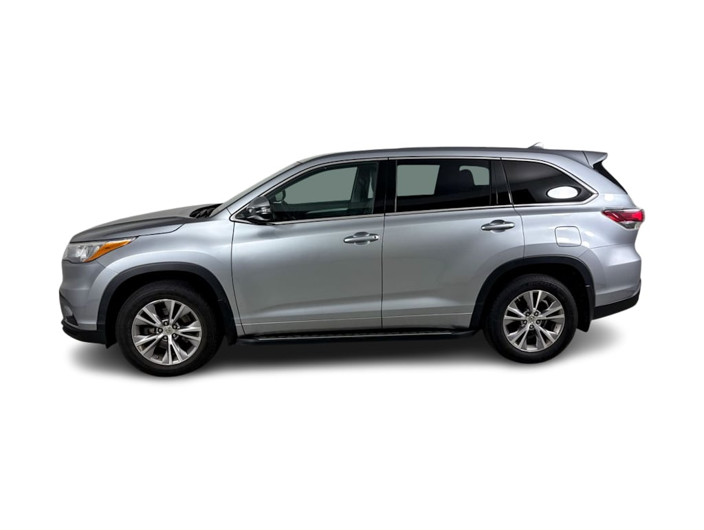 Thumbnail: 2015 Toyota Highlander - 11