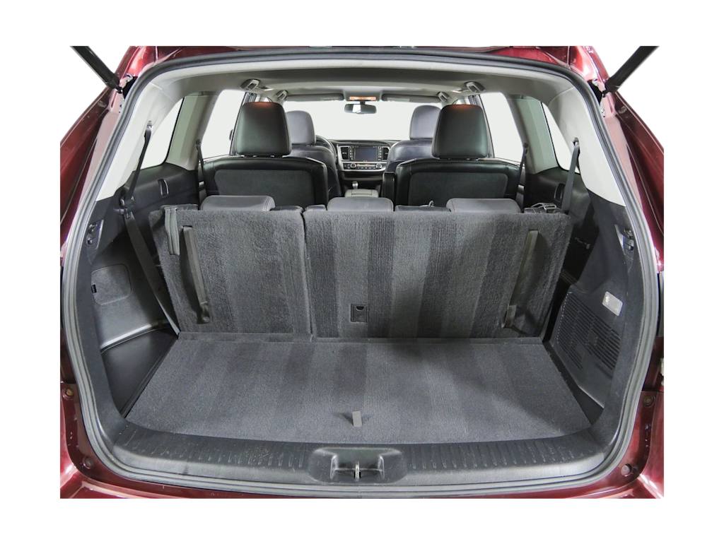 Thumbnail: 2015 Toyota Highlander - 15