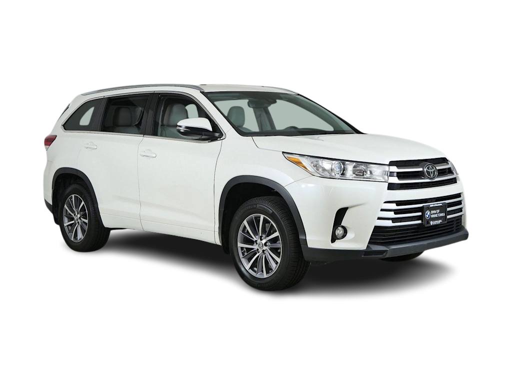 Thumbnail: 2018 Toyota Highlander - 18
