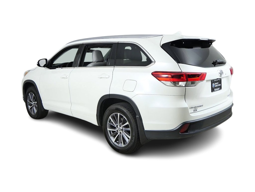 Thumbnail: 2018 Toyota Highlander - 4